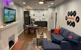 Rock & Roll House, Fiber Internet, Roku Tv, Washer & Dryer, By Dt Chickasha & Leg Lamp!